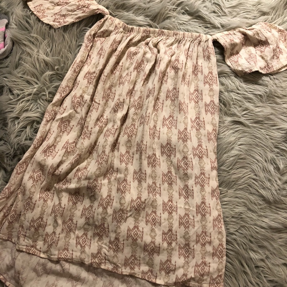 Billabong shoulder sleeve dress